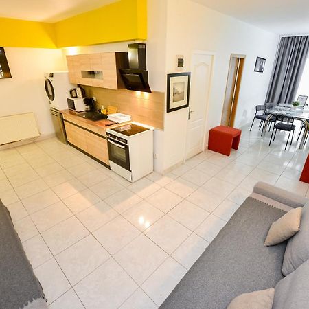 The Lincoln Suites - Central Shabbat Friendly Apartments Бухарест Екстер'єр фото