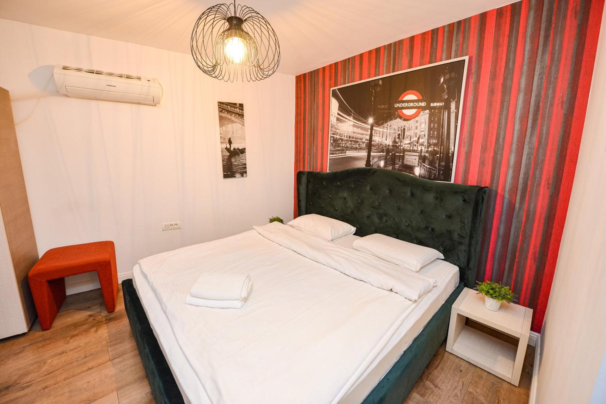The Lincoln Suites - Central Shabbat Friendly Apartments Бухарест Екстер'єр фото