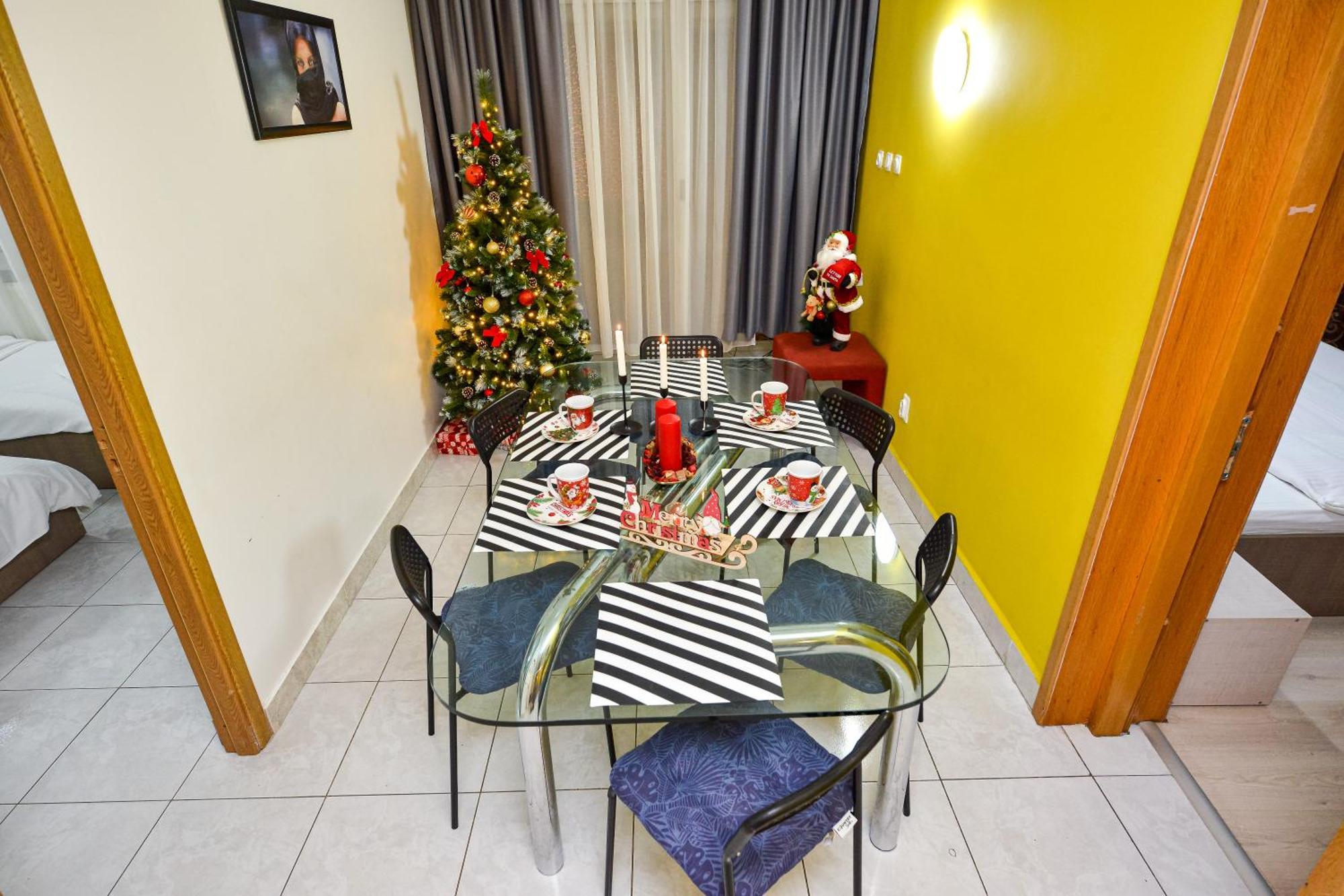 The Lincoln Suites - Central Shabbat Friendly Apartments Бухарест Екстер'єр фото