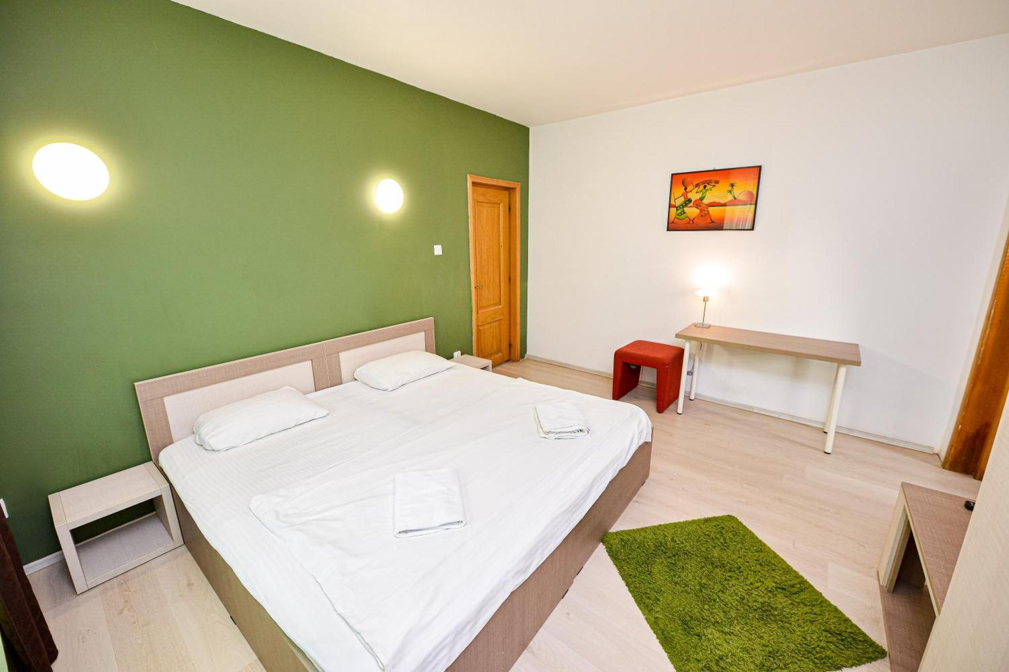 The Lincoln Suites - Central Shabbat Friendly Apartments Бухарест Екстер'єр фото
