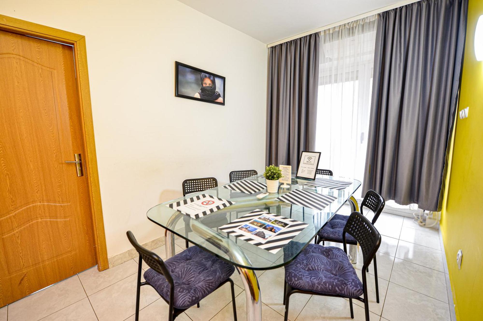 The Lincoln Suites - Central Shabbat Friendly Apartments Бухарест Екстер'єр фото