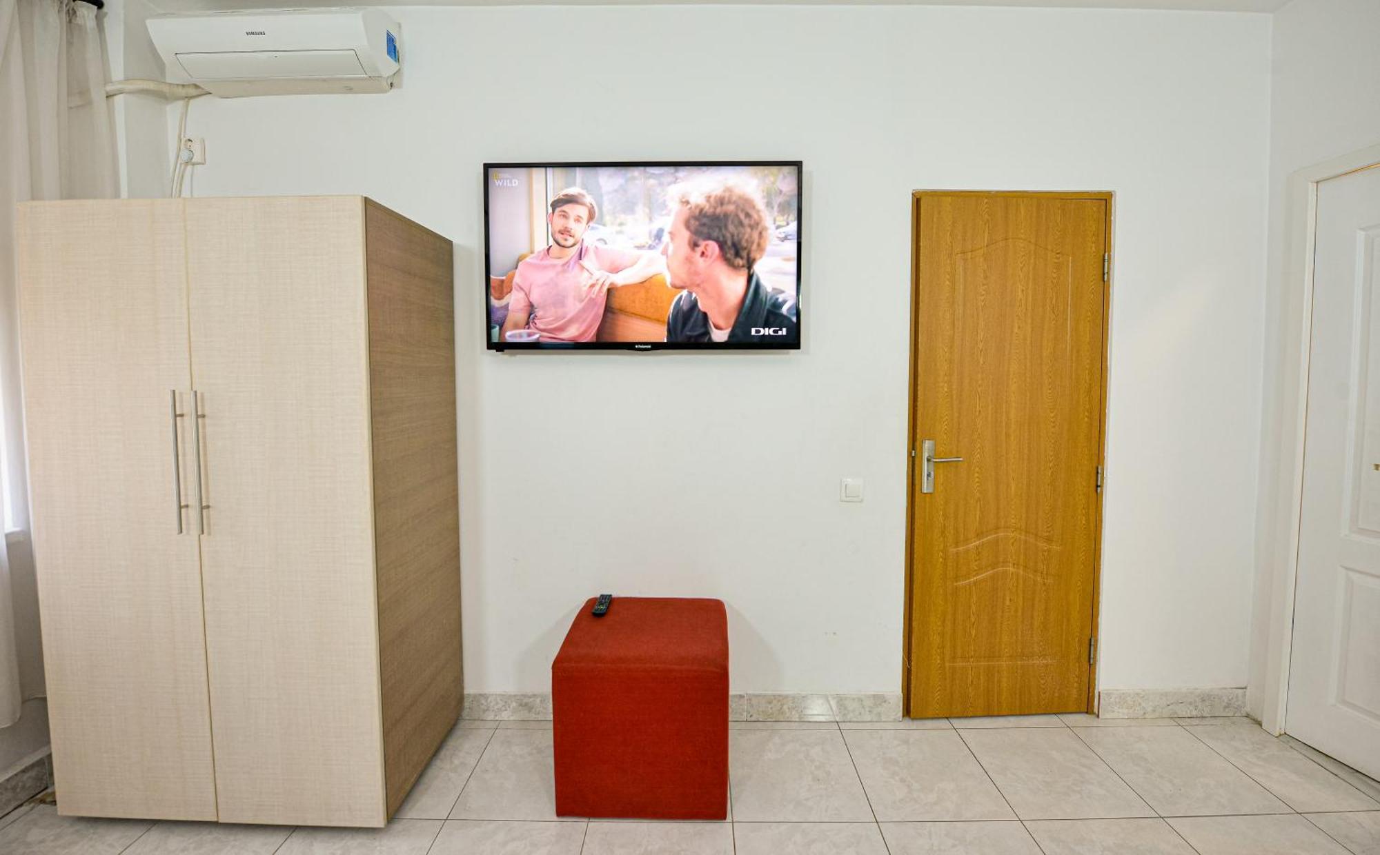 The Lincoln Suites - Central Shabbat Friendly Apartments Бухарест Екстер'єр фото